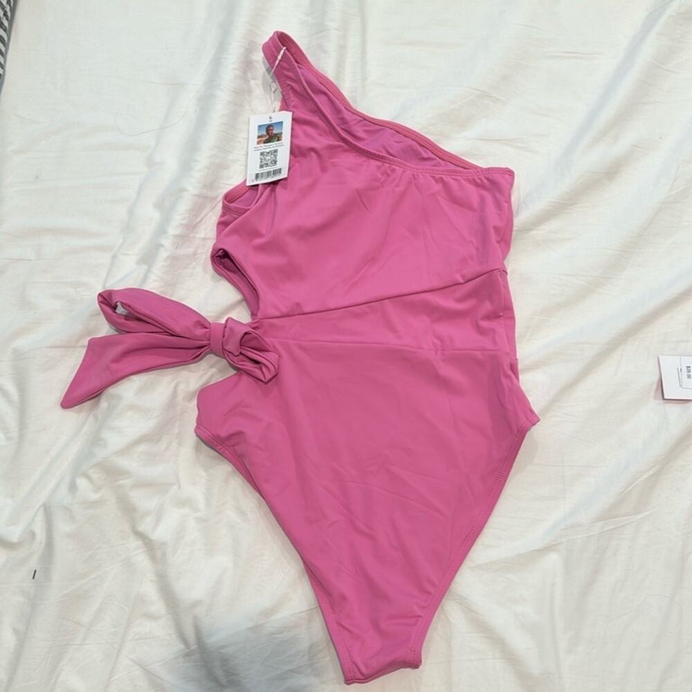 Brand new with tags pink medium one piece swim suit with cute side opening - Picture 2 of 4